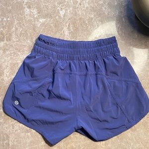 Lululemon athletic tracker shorts size 4